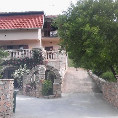 Ruza Appartement Skradin Buitenkant foto
