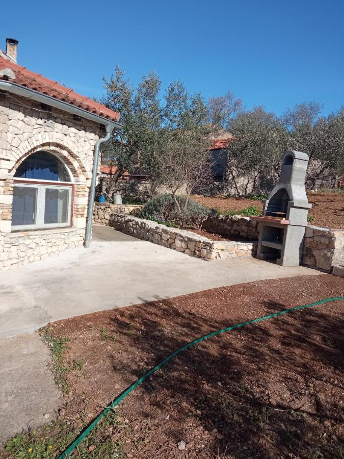 Ruza Appartement Skradin Buitenkant foto