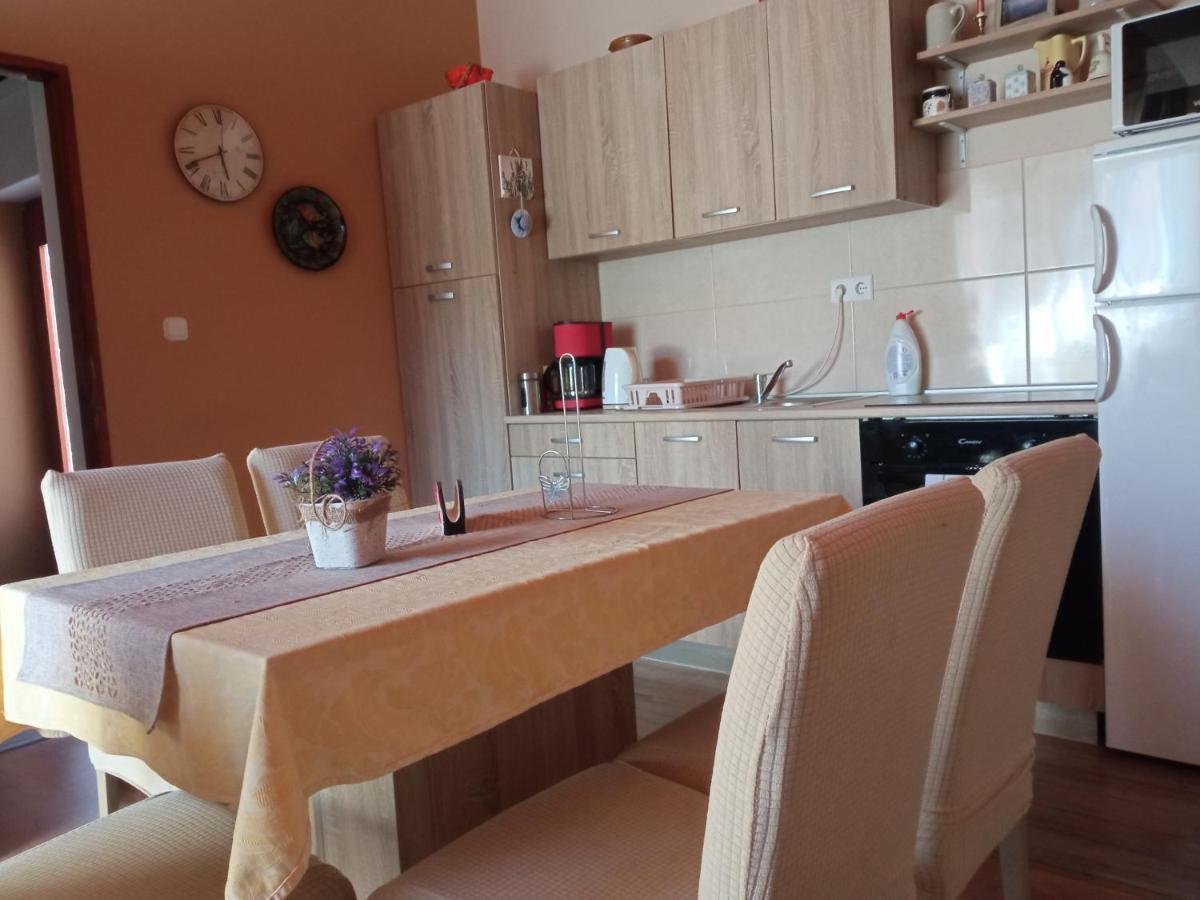 Ruza Appartement Skradin Buitenkant foto